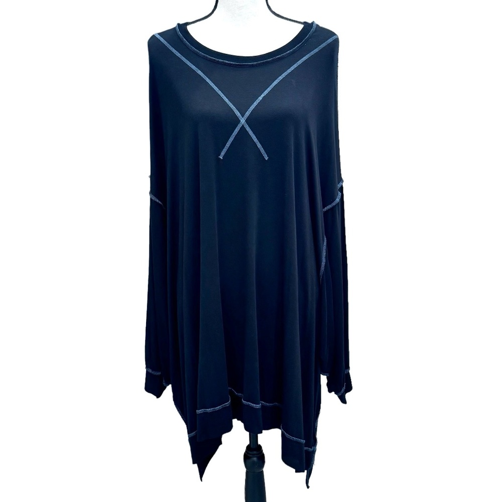 FREE PEOPLE WE THE FREE BLACK VERY OVERSIZED LONG SLEEVE TUNIC TOP